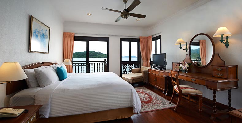 Berjaya Langkawi Resort - One Bedroom Suite on Water - Room Interior